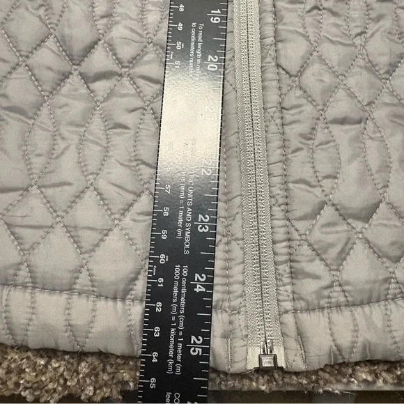 Lands' End Light Gray Quilted Jacket - Picture 5 of 12